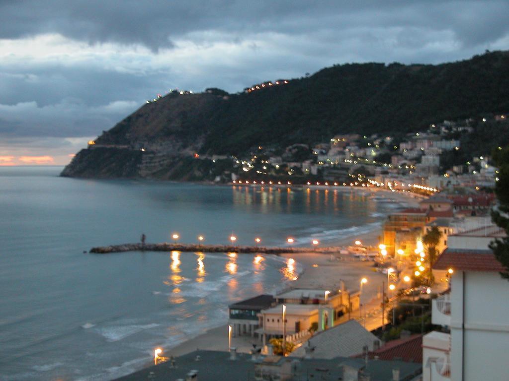 Hotel Villa Giulia Laigueglia Esterno foto
